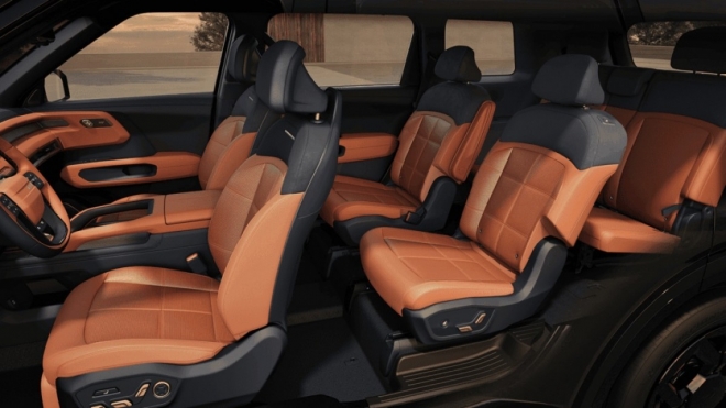 thumbnail - “이제 벤츠 안 삽니다”… 애스턴마틴 옆에 선 국산차의 정체