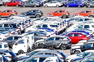 기사로 이동 - 환율 1500원 턱밑까지… 현대차 웃을 때 ‘이 업계’는 피눈물