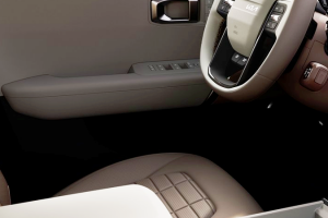 기사로 이동 - “코나·니로 다 긴장해”… 6년 만에 작정하고 나온 기아의 ‘이 SUV’