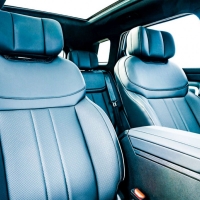 thumbnail - “이보크 그냥 빼다 박았네”… 랜드로버 오너들 뒷목 잡게 할 ‘이 SUV’