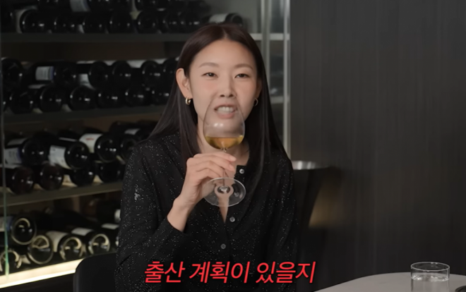 thumbnail - “내년 안에 출산하려면…” 42세 한혜진, 결혼 임박설 터진 ‘이 남자’