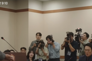 기사로 이동 - 4%로 시작하더니 결국… 10% 벽 뚫어버린 정경호의 ‘이 드라마’