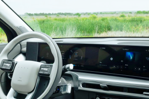 기사로 이동 - “카니발 계약 취소합니다”… 아빠들 대만족시킨 국산 전기차 ‘이것’