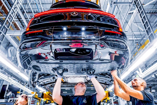 thumbnail - “독일 자존심 버렸다”… 벤츠가 자율주행 위해 손잡은 ‘이 회사’