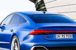 기사로 이동 - 포르쉐 반값이라니… 2천만원 ‘폭풍할인’ 들어간 독일산 ‘이 차’