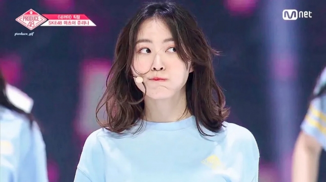 thumbnail - 프듀 나와 한국팬 울렸는데… 6살 연상 아이돌과 돌연 결혼한 ‘이 사람’