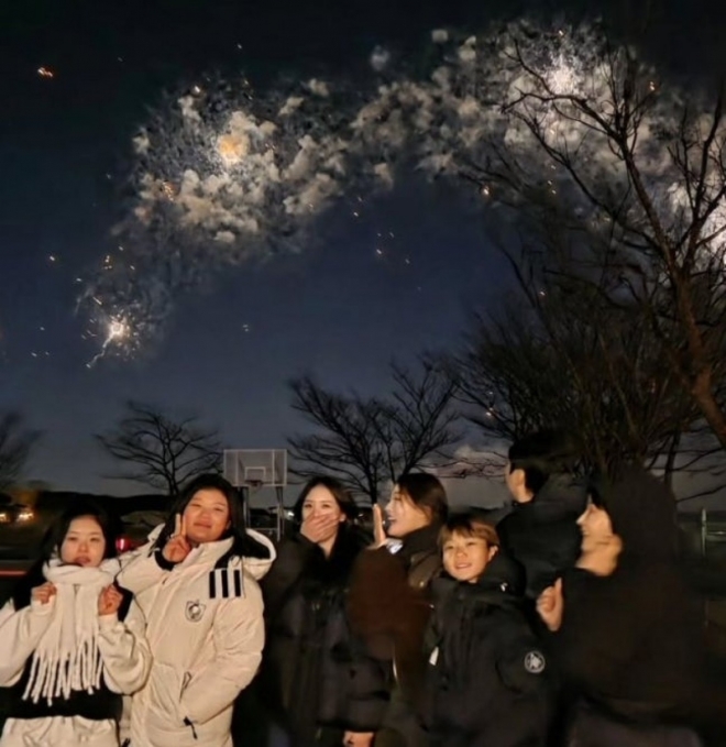 thumbnail - “눈물이 날 만큼 잘 컸다”… 이동국도 울컥한 쌍둥이 딸, ‘이 모습’ 화제