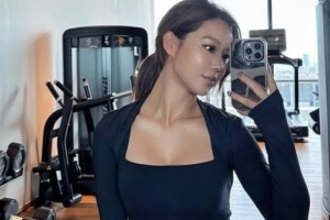 기사로 이동 - “원빈 조카 맞아?”… 한겨울에 ‘11자 복근’ 드러낸 이 여배우