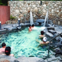 thumbnail - 겨울엔 온천 여행이 답! 1박 2일로 떠나는 국내 온천 명소 4곳