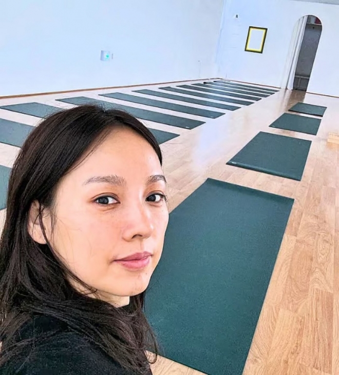 thumbnail - “막 퍼준다” 소문난 요가원… 이효리, 급히 등판해 남긴 ‘한마디’