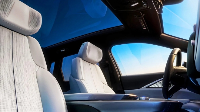 thumbnail - “아빠들 난리 났다”… 1700만원 역대급 할인 때린 ‘이 차’