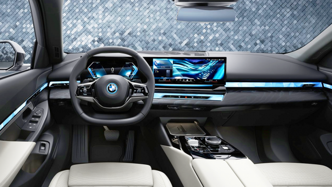 thumbnail - “결국 벤츠 이겼다”… 아빠들이 줄 서서 계약한 ‘이 차’, 대체 뭐길래