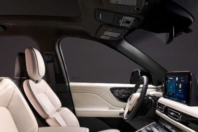 thumbnail - “기름값 안 무섭나”… 연비 7km에도 아빠들 환장한 1억대 ‘이 차’