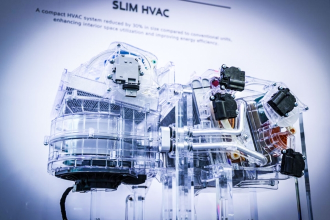 thumbnail - “전기차 겨울 주행거리 뚝?”… 현대위아, 세계 최초 ‘이것’ 내놨다