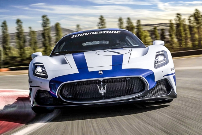 thumbnail - “포르쉐 비켜라”…독기 품고 한국 온 ‘이 브랜드’ 대반전