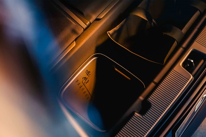 thumbnail - “한 번 충전에 640km?”… 볼보가 독 갈고 만든 ‘이 차’