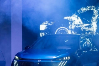 thumbnail - “회장님도 못 구해서 난리”… 10월, 세계 VIP 홀린 ‘이 차’ 정체