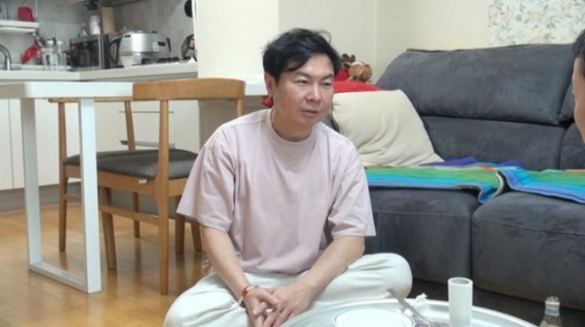 thumbnail - “전처가 나서서 해준다는데”… 윤민수 소개팅 제안 단칼에 거절한 ‘이 배우’