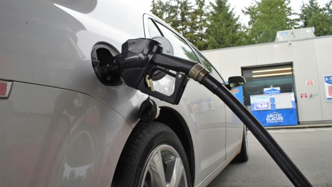 thumbnail - “같은 돈 냈는데 기름 더 들어간다”… 주유소 사장님은 입 닫은 ‘비밀’