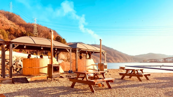 thumbnail - “살 떨리는데 묘하게 중독”… 겨울 북한강에 몸 던지는 사람들