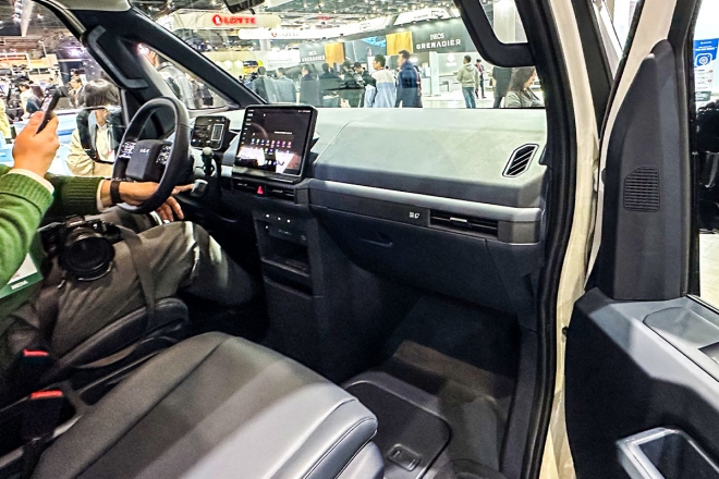 thumbnail - “역시 기아, 일 냈다”… 차박 아빠들 난리 난 전기 미니밴