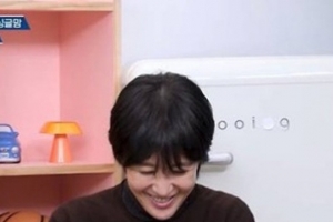 기사로 이동 - “딸 생각만 하면 눈물이”… 20년 만에 이혼한 그녀, 재혼 질문에 보인 반응