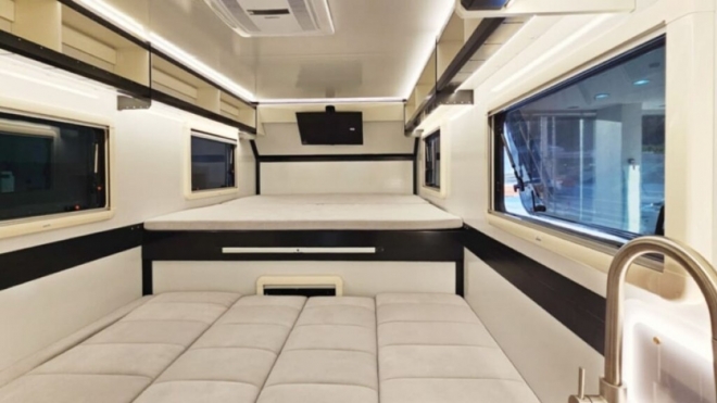 thumbnail - 중고차 사려다 계약서 찢었다… 5천만 원대 ‘국산 캠핑카’ 등장