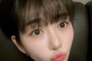 기사로 이동 - 새벽에 올라온 검은 사진 한 장… 팬들 가슴 철렁하게 만든 ‘그녀’의 근황