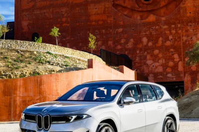 thumbnail - “디자인 논란은 옛말”… 출시 전부터 3천대 몰린 ‘독일산 전기 SUV’