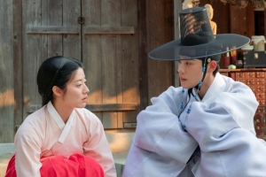 기사로 이동 - “연기 미쳤다” 난리… 8년만에 돌아온 ‘사극 여신’의 귀환