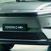 thumbnail - 이러니 다들 토요타 사지… 충전 걱정 끝낸 5천만 원대 ‘이 SUV’