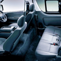 thumbnail - 스타리아엔 없는 ‘이것’ 달렸다… 20년간 왕좌 지킨 ‘전설의 봉고차’