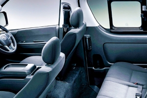 기사로 이동 - 스타리아엔 없는 ‘이것’ 달렸다… 20년간 왕좌 지킨 ‘전설의 봉고차’