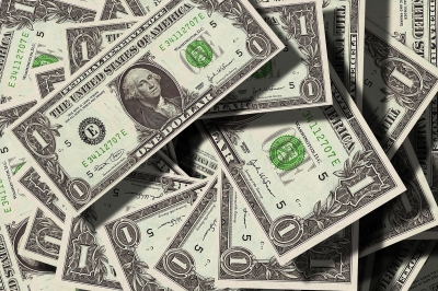 thumbnail - “환율 비싸서 여행도 못 가겠네”…1480원 시대, 외화 환전 싸게 하는 법