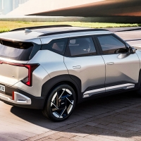 thumbnail - 기름값 아끼려다 차값에 기절… 4천만원 넘보는 ‘국민 SUV’ 나왔다