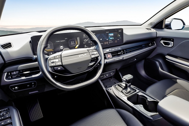 thumbnail - “독일차 오너들 ‘긴장’”… 역대급 디자인으로 등장한 기아의 ‘비밀병기’