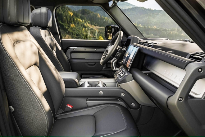 thumbnail - “1억 넘는데 계약 폭주할 듯”… 디자인 싹 바꾼 ‘영국산 SUV’의 변신