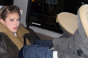 기사로 이동 - “공중도덕 어디 갔나”… 전소미, 신발 신은 채 ‘그곳’에 다리 올려 ‘발칵’