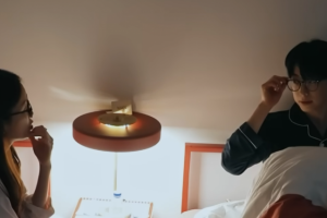 기사로 이동 - 전국민이 푹 빠졌다… 5년 전 노래까지 소환한 ‘전설의 연애 예능’