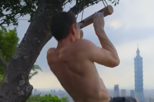 기사로 이동 - “죽음의 생중계라더니”… 공개 직후 넷플릭스 뒤집어놓은 ‘문제의 다큐’