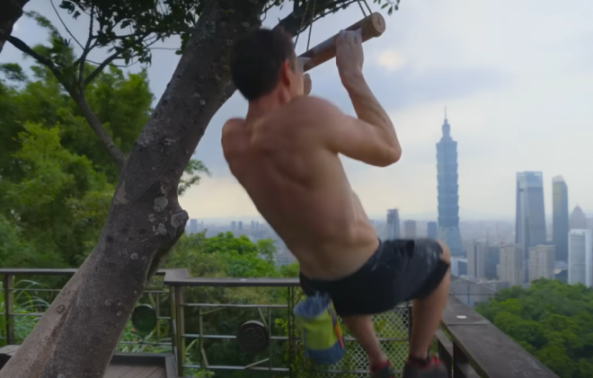 thumbnail - “죽음의 생중계라더니”… 공개 직후 넷플릭스 뒤집어놓은 ‘문제의 다큐’