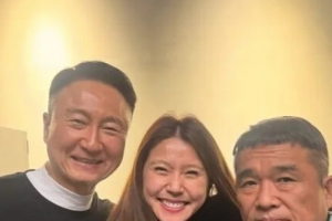 기사로 이동 - 무슨 일 있었나… 확 달라진 얼굴에 동료도 ‘충격’ 받은 ‘국민가수’