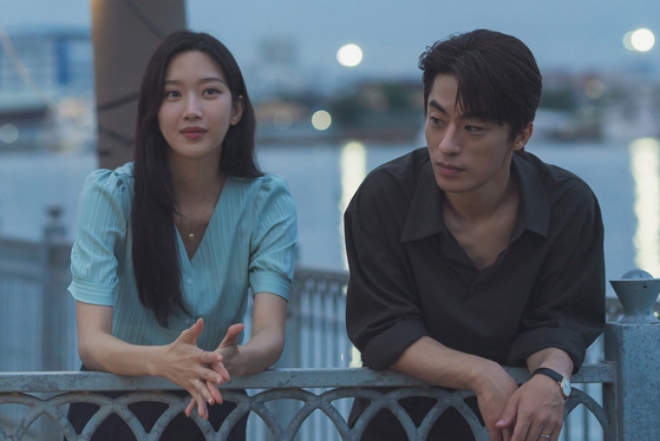 thumbnail - 23년 만에 차트 뒤집혔다… 영화 한 편이 되살린 ‘이 명곡’ 정체