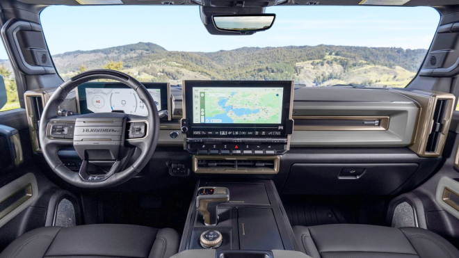 thumbnail - “아빠들 심장 뛰게 할 ‘괴물 SUV’”... 도로 위 탱크, 드디어 한국 상륙