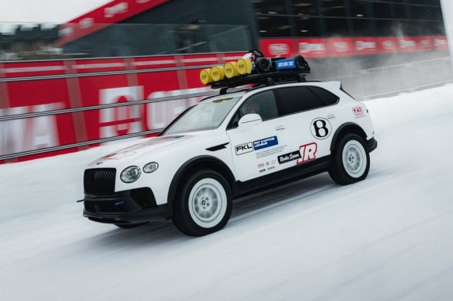 thumbnail - “오프로드 달리는 벤틀리?”… 출시되면 G바겐도 오징어 만들 ‘이 차’