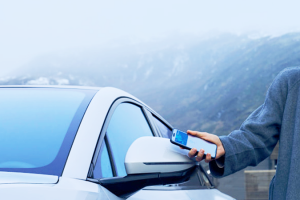 기사로 이동 - “불나면 그대로 갇힌다”… 테슬라 상징 ‘이 손잡이’ 결국 퇴출 수순