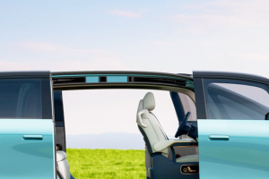 기사로 이동 - 옆구리가 활짝 열리네… 카니발 독주 막으러 온 ‘이 전기차’의 정체