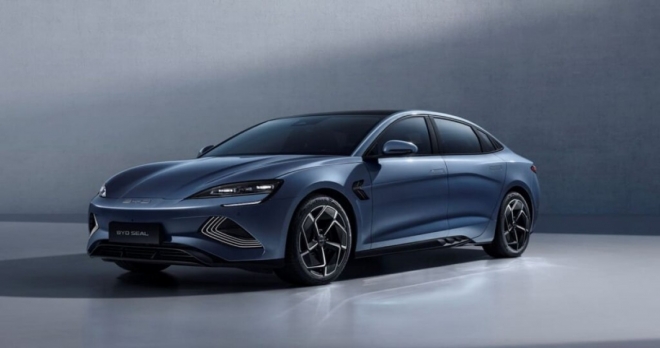 thumbnail - 현대차 오너들 ‘멘붕’… 보조금 받으면 3천만원대, ‘이 전기 세단’ 정체