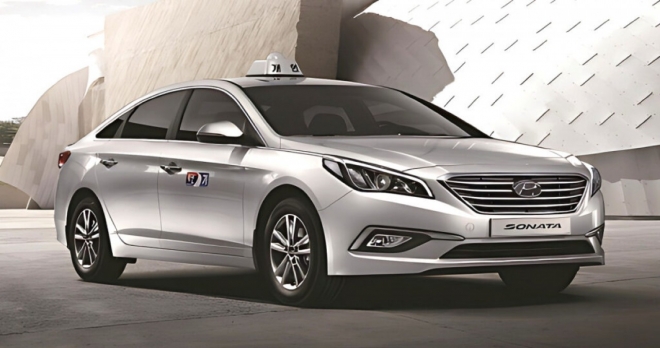 thumbnail - 택시 기사도 혀를 내둘렀다… 30만km 거뜬한 불멸의 ‘이 세단’