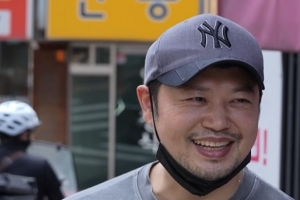 기사로 이동 - “조건 나쁘지 않네요”… 15억 날리고 회사원 된 스타 트레이너의 근황